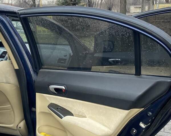 Синій Хонда Сівік, об'ємом двигуна 1.8 л та пробігом 215 тис. км за 6300 $, фото 5 на Automoto.ua