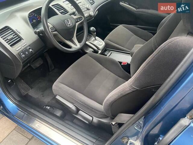 Синий Хонда Цивик, объемом двигателя 1.8 л и пробегом 170 тыс. км за 7300 $, фото 14 на Automoto.ua