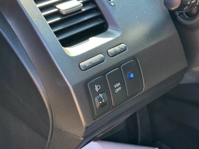 Синий Хонда Цивик, объемом двигателя 1.8 л и пробегом 212 тыс. км за 6600 $, фото 10 на Automoto.ua