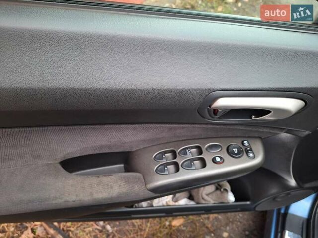 Синій Хонда Сівік, об'ємом двигуна 1.8 л та пробігом 315 тис. км за 6000 $, фото 13 на Automoto.ua