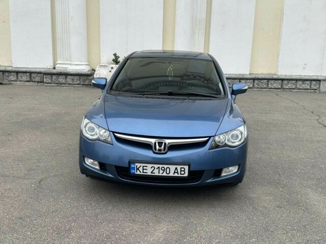 Синий Хонда Цивик, объемом двигателя 1.8 л и пробегом 249 тыс. км за 5600 $, фото 7 на Automoto.ua