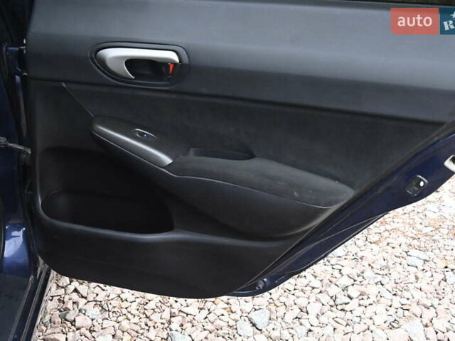 Синий Хонда Цивик, объемом двигателя 1.8 л и пробегом 244 тыс. км за 5999 $, фото 32 на Automoto.ua