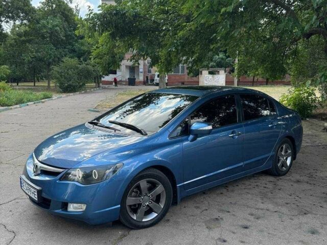 Синий Хонда Цивик, объемом двигателя 1.8 л и пробегом 187 тыс. км за 8000 $, фото 1 на Automoto.ua