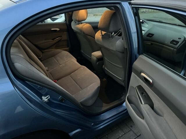 Синий Хонда Цивик, объемом двигателя 1.4 л и пробегом 178 тыс. км за 7250 $, фото 11 на Automoto.ua