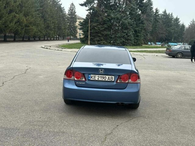 Синий Хонда Цивик, объемом двигателя 1.8 л и пробегом 249 тыс. км за 5600 $, фото 6 на Automoto.ua