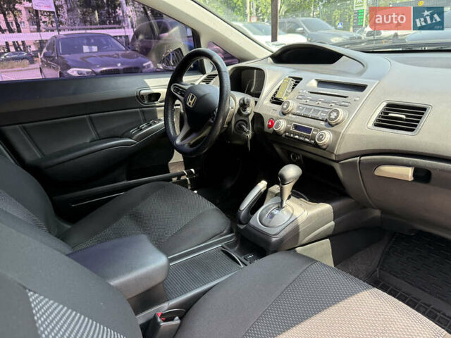 Синий Хонда Цивик, объемом двигателя 1.8 л и пробегом 221 тыс. км за 6500 $, фото 22 на Automoto.ua