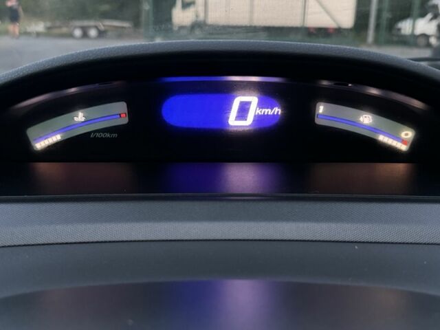 Синий Хонда Цивик, объемом двигателя 1.4 л и пробегом 178 тыс. км за 7250 $, фото 8 на Automoto.ua