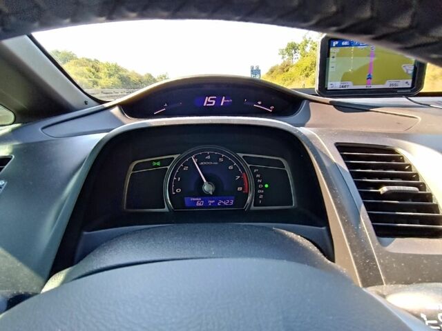 Синий Хонда Цивик, объемом двигателя 1.8 л и пробегом 228 тыс. км за 3300 $, фото 3 на Automoto.ua