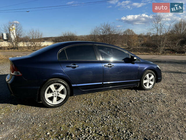 Синий Хонда Цивик, объемом двигателя 1.8 л и пробегом 241 тыс. км за 5999 $, фото 4 на Automoto.ua