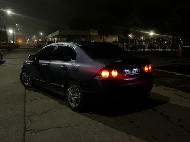 Синій Хонда Сівік, об'ємом двигуна 1.8 л та пробігом 200 тис. км за 8500 $, фото 12 на Automoto.ua