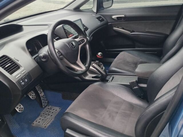 Синий Хонда Цивик, объемом двигателя 1.8 л и пробегом 249 тыс. км за 5950 $, фото 7 на Automoto.ua