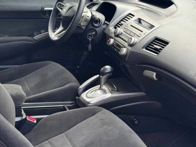 Синий Хонда Цивик, объемом двигателя 1.8 л и пробегом 170 тыс. км за 6999 $, фото 15 на Automoto.ua