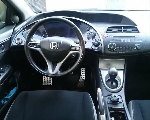 Синий Хонда Цивик, объемом двигателя 1.8 л и пробегом 173 тыс. км за 5100 $, фото 6 на Automoto.ua