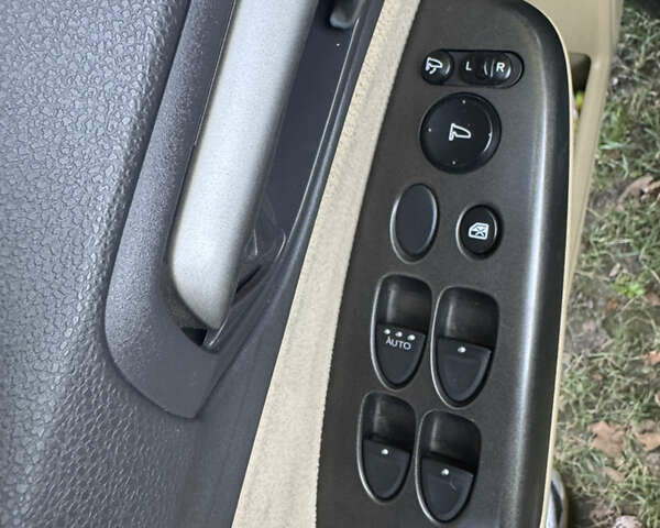 Синій Хонда Сівік, об'ємом двигуна 1.34 л та пробігом 244 тис. км за 5399 $, фото 9 на Automoto.ua