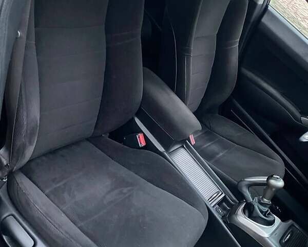 Синий Хонда Цивик, объемом двигателя 1.8 л и пробегом 132 тыс. км за 6500 $, фото 21 на Automoto.ua