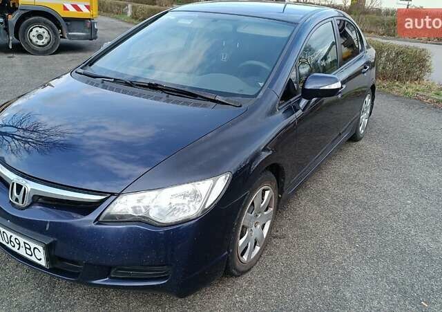 Синий Хонда Цивик, объемом двигателя 1.8 л и пробегом 218 тыс. км за 5000 $, фото 19 на Automoto.ua