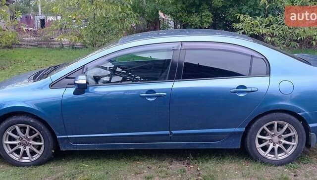 Синий Хонда Цивик, объемом двигателя 1.8 л и пробегом 265 тыс. км за 5000 $, фото 8 на Automoto.ua