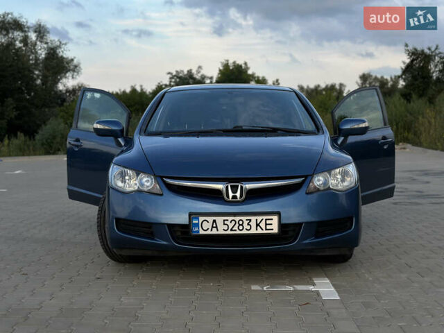Синий Хонда Цивик, объемом двигателя 1.8 л и пробегом 184 тыс. км за 6500 $, фото 6 на Automoto.ua