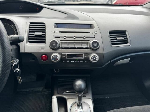 Синий Хонда Цивик, объемом двигателя 1.8 л и пробегом 170 тыс. км за 6999 $, фото 10 на Automoto.ua