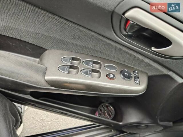 Хонда Цивик 2008 в Днепре (Днепропетровске) на Automoto.ua Синий Хонда Цивик, объемом двигателя 1.8 л и пробегом 236 тыс. км за 7000 $, фото 30 на Automoto.ua