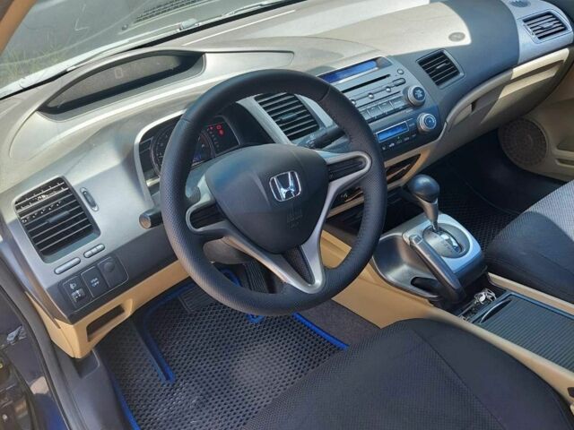 Синий Хонда Цивик, объемом двигателя 1.8 л и пробегом 270 тыс. км за 5900 $, фото 14 на Automoto.ua