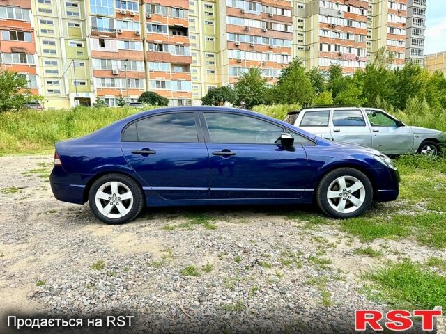 Синий Хонда Цивик, объемом двигателя 1.8 л и пробегом 249 тыс. км за 6590 $, фото 4 на Automoto.ua