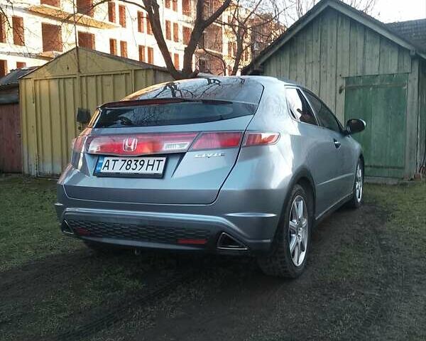 Синий Хонда Цивик, объемом двигателя 1.8 л и пробегом 173 тыс. км за 5100 $, фото 3 на Automoto.ua