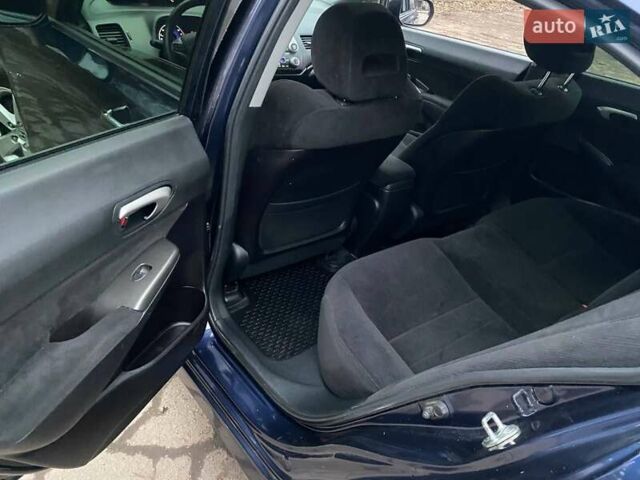 Синий Хонда Цивик, объемом двигателя 1.8 л и пробегом 132 тыс. км за 6500 $, фото 28 на Automoto.ua