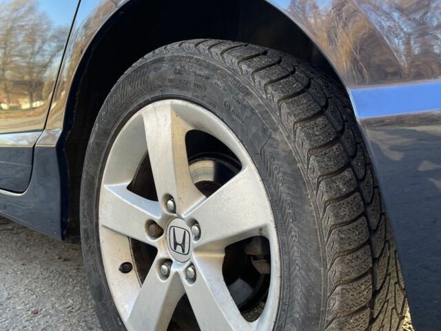 Синий Хонда Цивик, объемом двигателя 1.8 л и пробегом 201 тыс. км за 6499 $, фото 3 на Automoto.ua