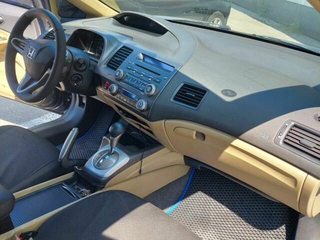 Синий Хонда Цивик, объемом двигателя 1.8 л и пробегом 270 тыс. км за 5900 $, фото 4 на Automoto.ua