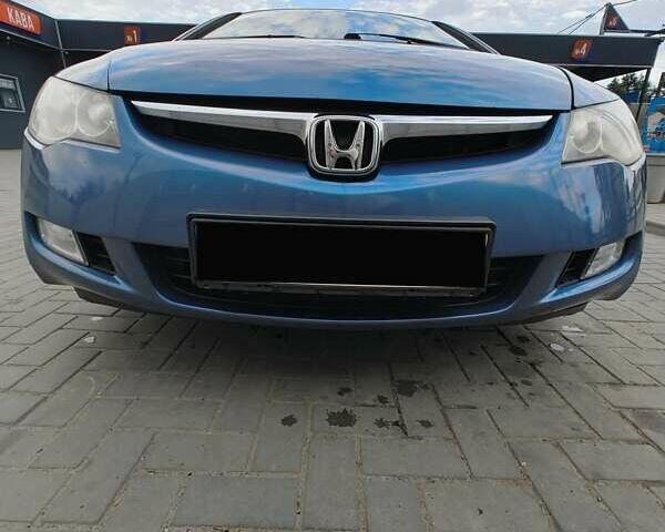 Синий Хонда Цивик, объемом двигателя 1.8 л и пробегом 219 тыс. км за 7436 $, фото 12 на Automoto.ua