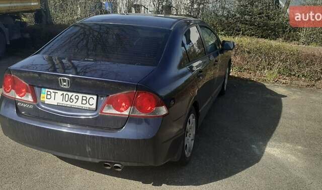 Синий Хонда Цивик, объемом двигателя 1.8 л и пробегом 218 тыс. км за 5000 $, фото 25 на Automoto.ua