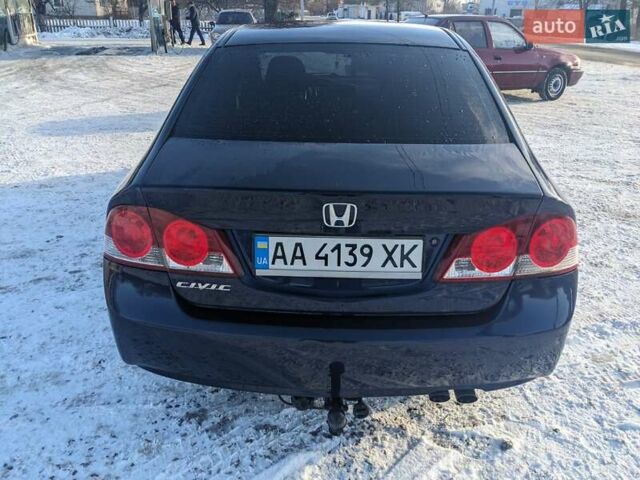 Синій Хонда Сівік, об'ємом двигуна 1.8 л та пробігом 300 тис. км за 6400 $, фото 5 на Automoto.ua
