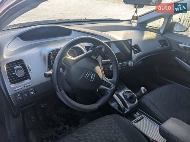 Синій Хонда Сівік, об'ємом двигуна 1.8 л та пробігом 300 тис. км за 6400 $, фото 7 на Automoto.ua