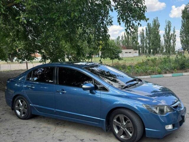 Синий Хонда Цивик, объемом двигателя 1.8 л и пробегом 187 тыс. км за 8000 $, фото 2 на Automoto.ua