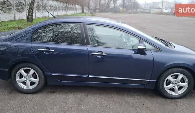 Синій Хонда Сівік, об'ємом двигуна 1.3 л та пробігом 196 тис. км за 6700 $, фото 4 на Automoto.ua