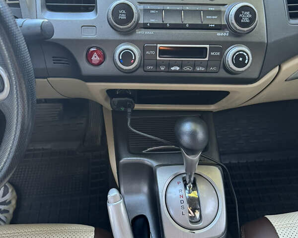 Синий Хонда Цивик, объемом двигателя 1.34 л и пробегом 244 тыс. км за 5500 $, фото 13 на Automoto.ua