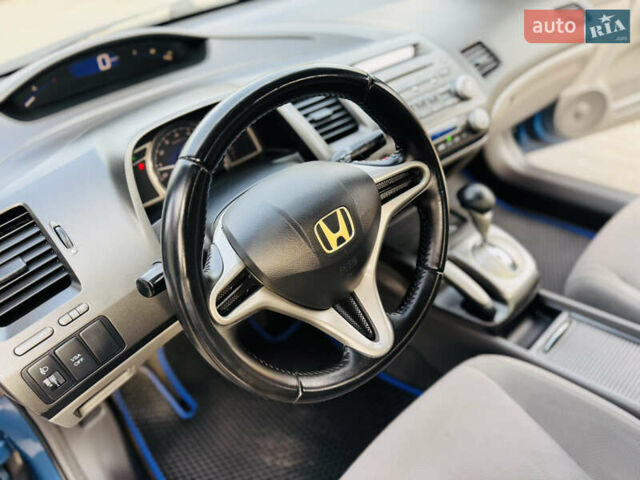 Синий Хонда Цивик, объемом двигателя 1.8 л и пробегом 222 тыс. км за 5850 $, фото 22 на Automoto.ua