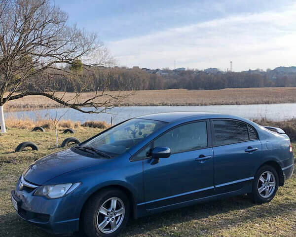 Синій Хонда Сівік, об'ємом двигуна 1.8 л та пробігом 220 тис. км за 6100 $, фото 3 на Automoto.ua