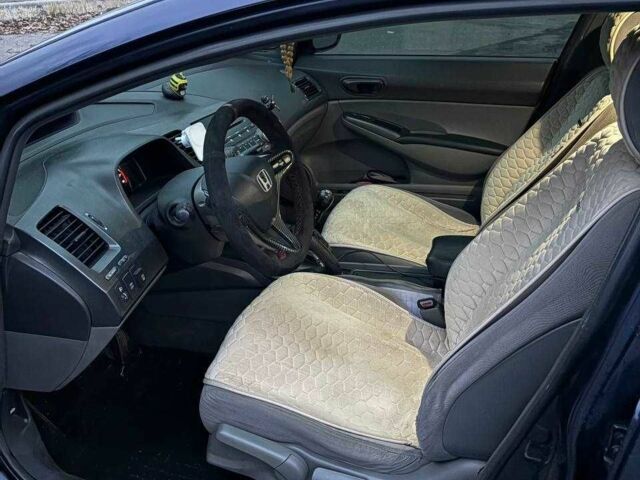 Синий Хонда Цивик, объемом двигателя 1.8 л и пробегом 279 тыс. км за 6200 $, фото 2 на Automoto.ua