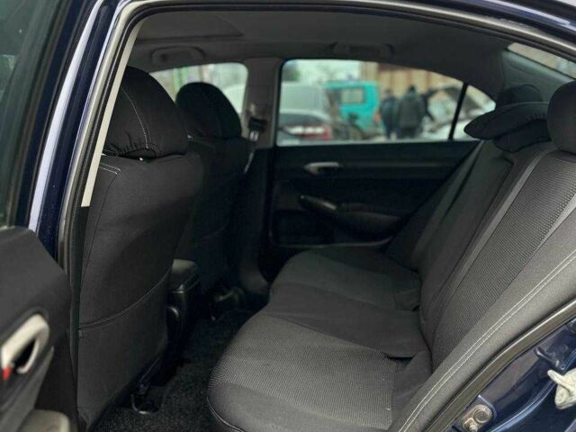 Синий Хонда Цивик, объемом двигателя 1.8 л и пробегом 311 тыс. км за 5999 $, фото 12 на Automoto.ua