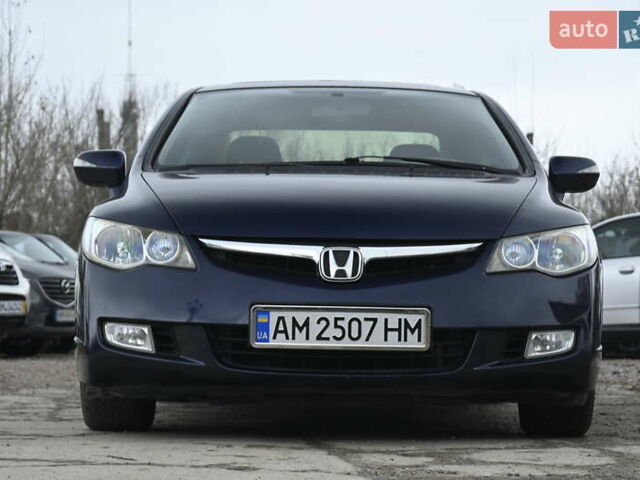 Синий Хонда Цивик, объемом двигателя 1.8 л и пробегом 244 тыс. км за 5999 $, фото 3 на Automoto.ua