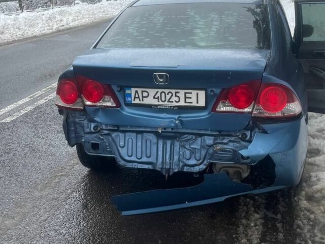 Синий Хонда Цивик, объемом двигателя 1.8 л и пробегом 228 тыс. км за 3300 $, фото 8 на Automoto.ua