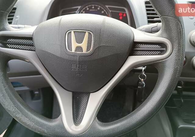 Синий Хонда Цивик, объемом двигателя 1.8 л и пробегом 218 тыс. км за 5000 $, фото 20 на Automoto.ua