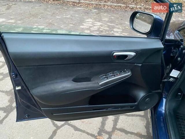 Синий Хонда Цивик, объемом двигателя 1.8 л и пробегом 132 тыс. км за 6500 $, фото 20 на Automoto.ua