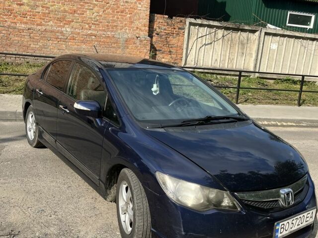 Синий Хонда Цивик, объемом двигателя 1.3 л и пробегом 237 тыс. км за 5000 $, фото 10 на Automoto.ua