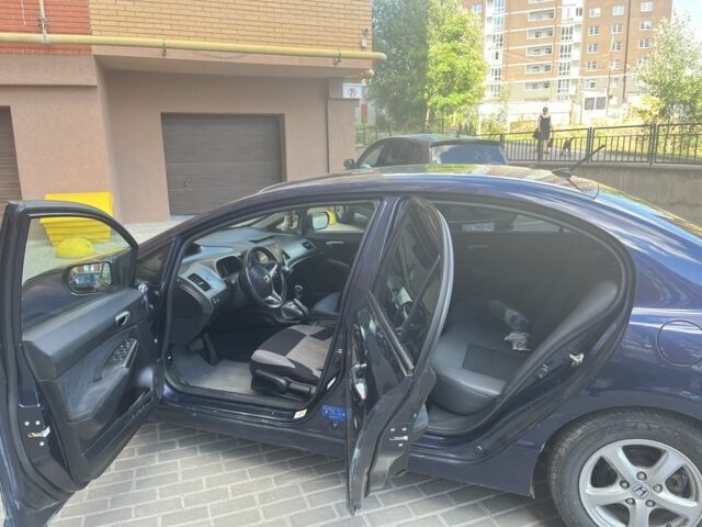 Синий Хонда Цивик, объемом двигателя 1.3 л и пробегом 237 тыс. км за 5000 $, фото 7 на Automoto.ua