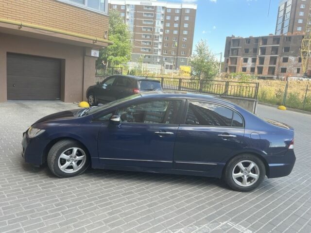 Синий Хонда Цивик, объемом двигателя 1.3 л и пробегом 237 тыс. км за 5000 $, фото 9 на Automoto.ua