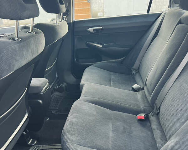 Синий Хонда Цивик, объемом двигателя 1.34 л и пробегом 191 тыс. км за 6600 $, фото 20 на Automoto.ua