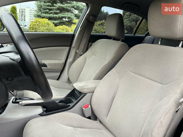 Синий Хонда Цивик, объемом двигателя 1.8 л и пробегом 219 тыс. км за 6800 $, фото 16 на Automoto.ua